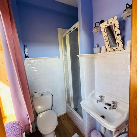 Ruime Slaapkamers Met Badkamers In Belle Epoquevilla- Concessiewijk Affittacamere *